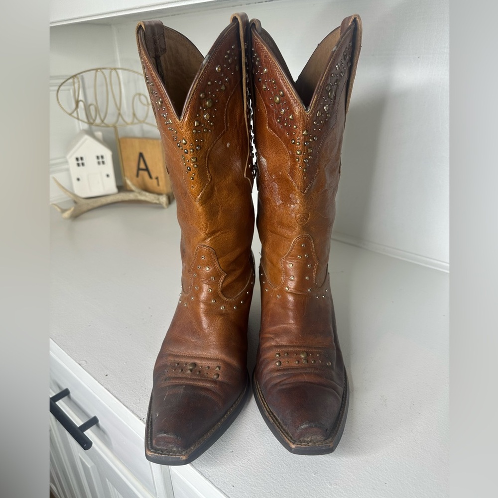 Ariat Women’s 9B Studded Western Cowboy Boots Brown Leather Distressed - Picture 2 of 9